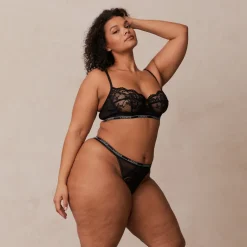 Blossom Balcony BH und String Set - Schwarz
