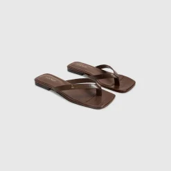 Brielle Zehenstegsandalen - Schokolade