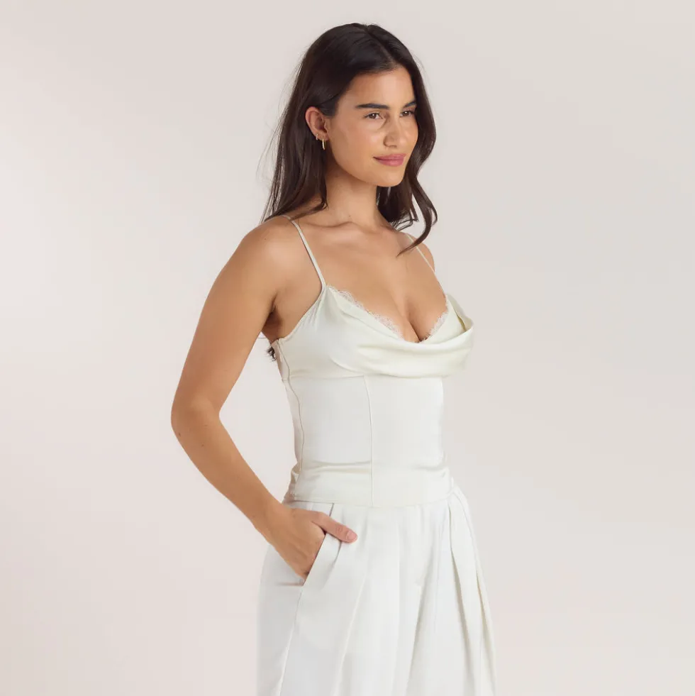 Cami mit Drapiertem Ausschnitt - Crèmefarbe