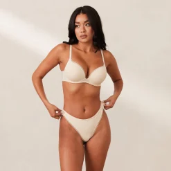 Comfort Push-Up T-shirt BH & String Set - Milchkaffee