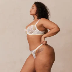 Fleur Balcony Bra und String Set - Weiß und Gelb