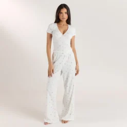 Gerippter, Kurzärmeliger Pyjama Top - Florales Weiß