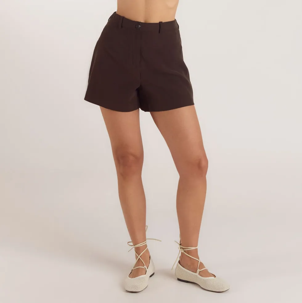 Hochtaillierte Tailored-Shorts - Schokolade