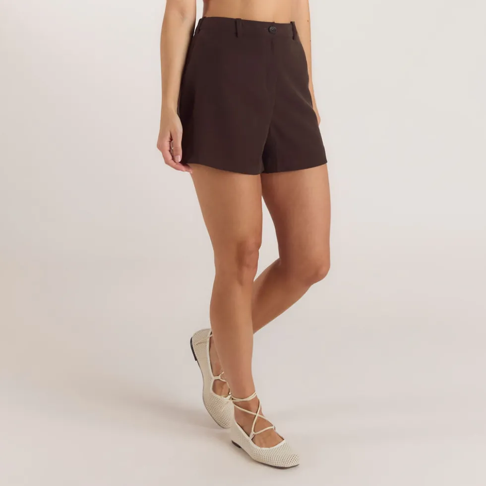Hochtaillierte Tailored-Shorts - Schokolade