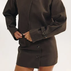Jacke mit Knopfdetail - Dunkelbraun