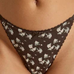 Pointelle Triangle String - Braunes Blumenmuster
