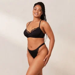 Ribbed Balcony BH und String/Slip Set - Schwarz